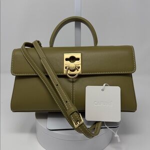 Cafune Stance Wallet in Artichoke NWT and dustbag